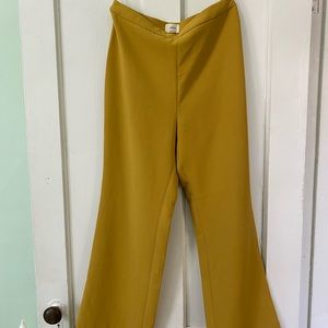 Wilfred Kick Flare Pants in Cairo Gold